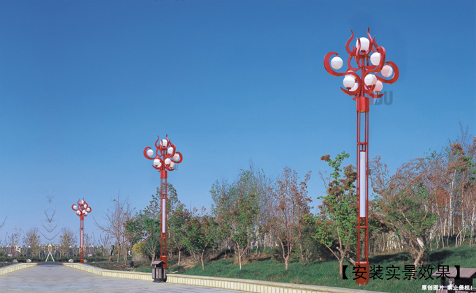 (QDJGDZ-017)红色火焰造型特色广场园林景观灯安装实景效果